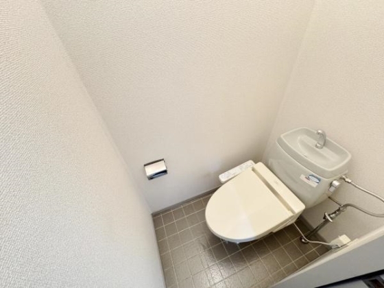 ビッグウェイ中庄 B