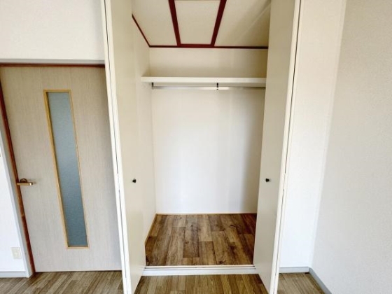 ビッグウェイ中庄 B