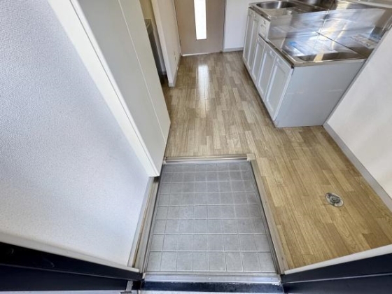 ビッグウェイ中庄 B