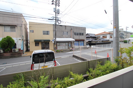 モダンコート鳴下 B棟