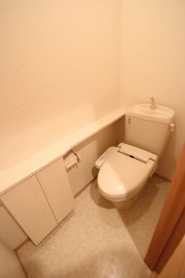 モダンコート鳴下 B棟