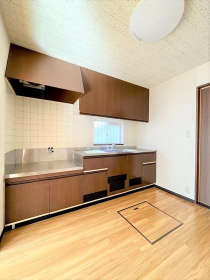 サニースクウェア津島B