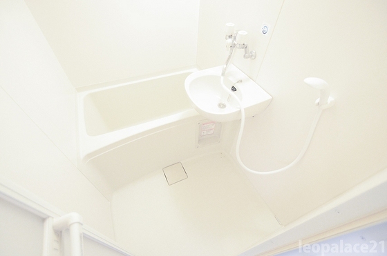 レオパレス中野第6