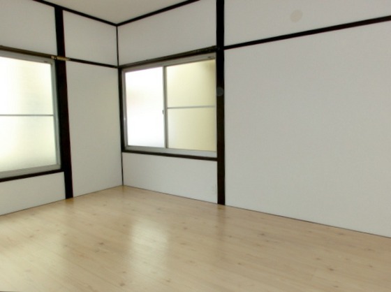 東岡山駅前貸家