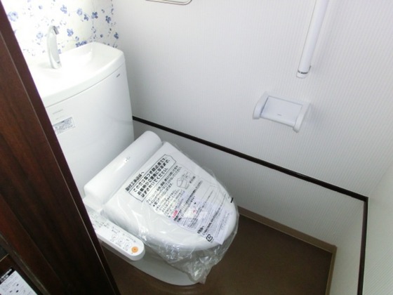 東岡山駅前貸家