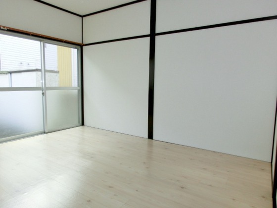 東岡山駅前貸家