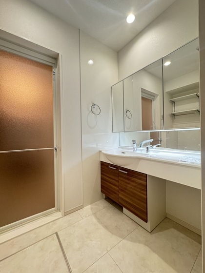 グレイスガーデンB