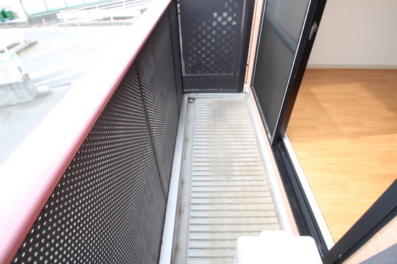 フローラル東岡山A