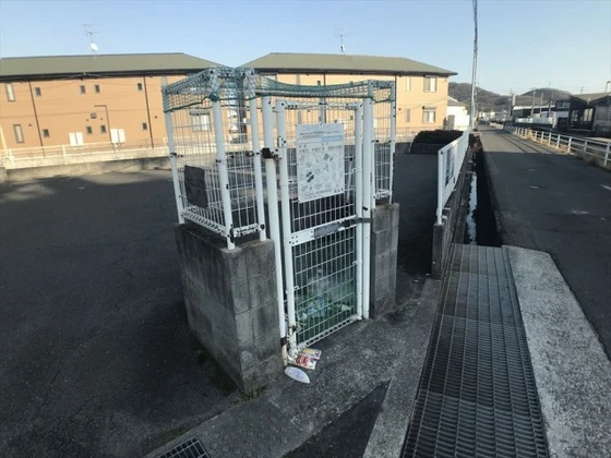 フローラル東岡山A