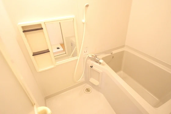 フローラル東岡山A