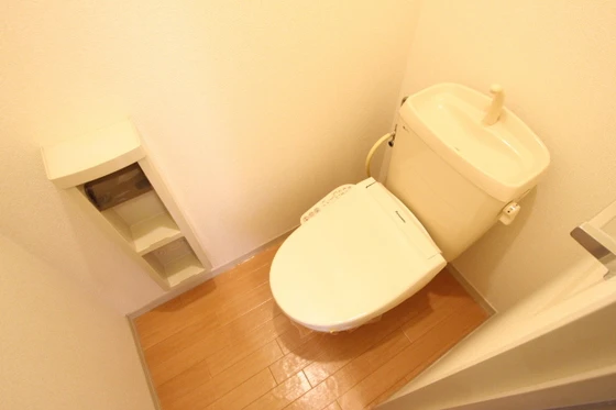 フローラル東岡山A