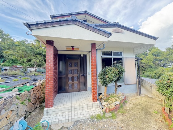 阿賀南6丁目戸建て