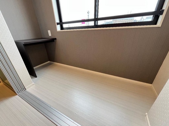 ファミーユ広島大学前