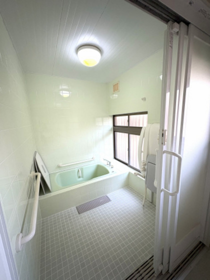 ハウスひまわり