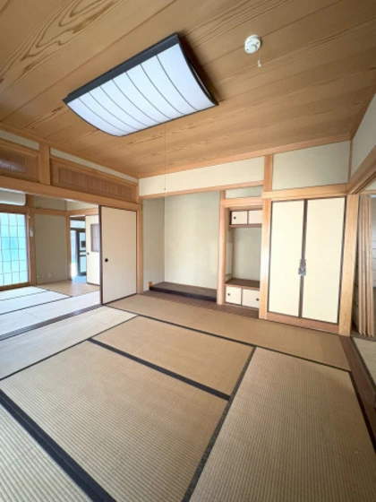 ハウスひまわり