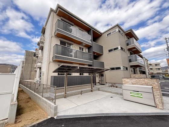 チェリーカーサ西原