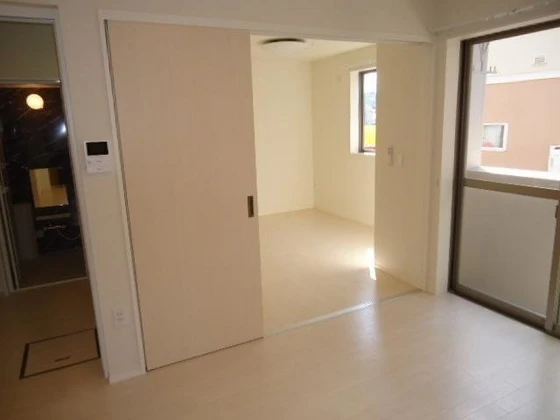 メゾン ラフィネB棟