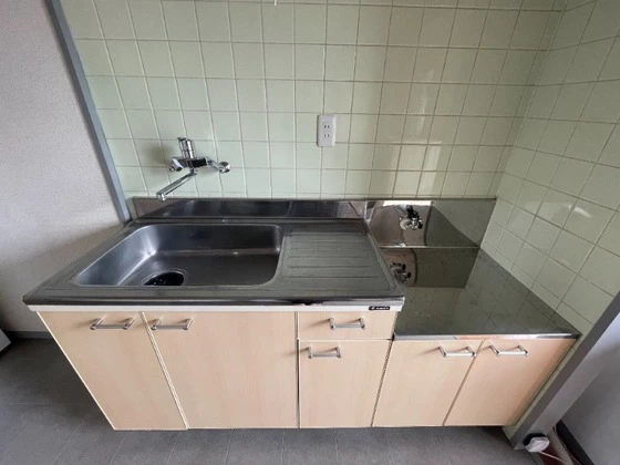 クリスタルハイツ