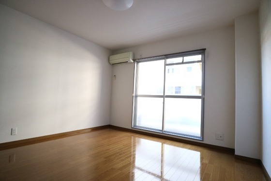 クリスタルハイツ