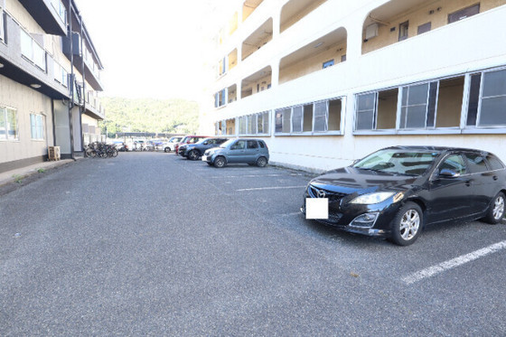 クリスタルハイツ