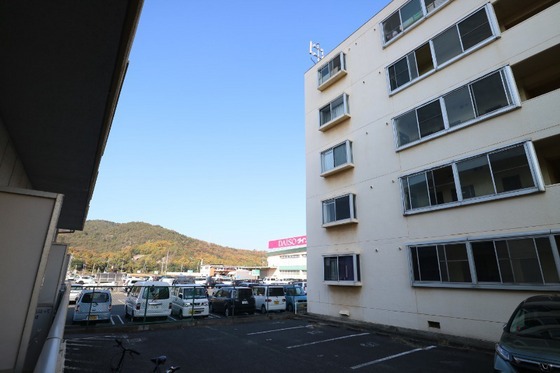 クリスタルハイツ