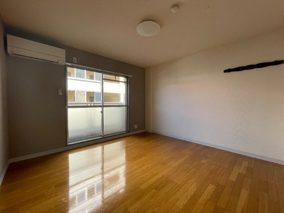 クリスタルハイツ