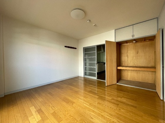 クリスタルハイツ