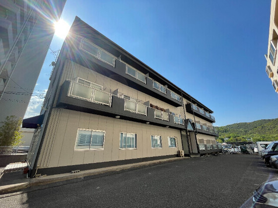 クリスタルハイツ