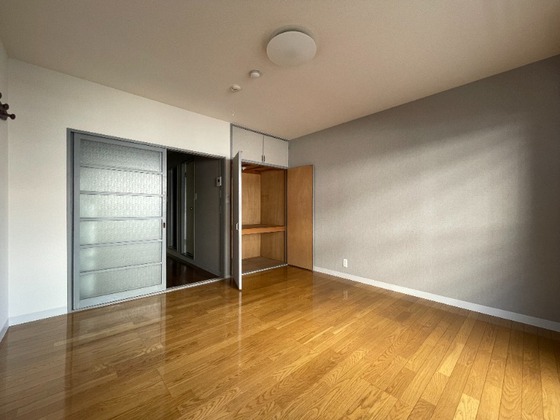 クリスタルハイツ