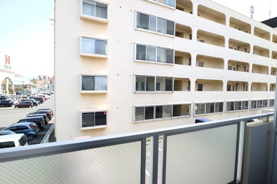 クリスタルハイツ