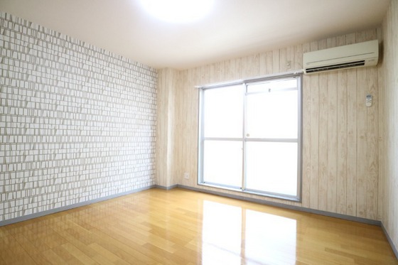 クリスタルハイツ