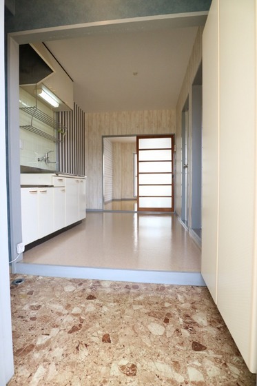 クリスタルハイツ