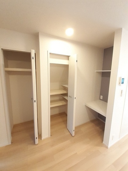 ニュー・エンブレムB