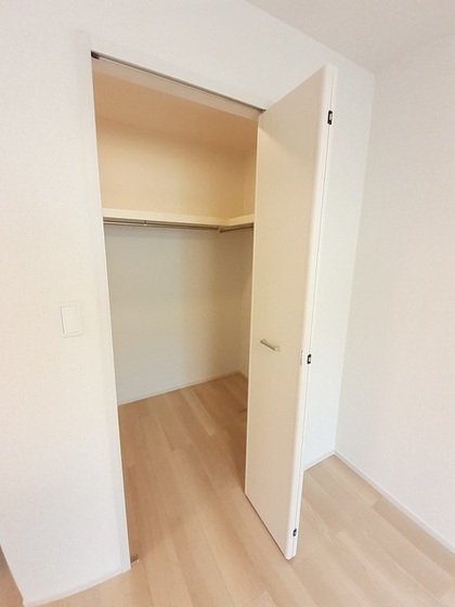 ニュー・エンブレムB