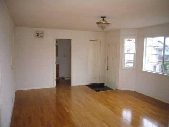 センチュリー山崎