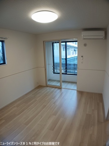 フルールドゥボヌールアオイ