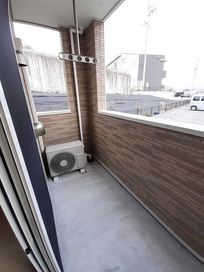 コリーヌ サンヨー