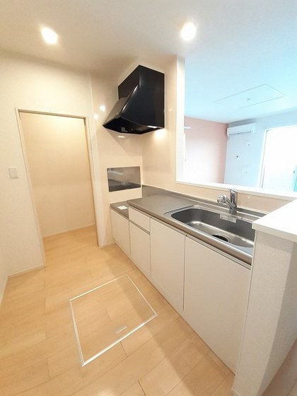 コリーヌ サンヨー