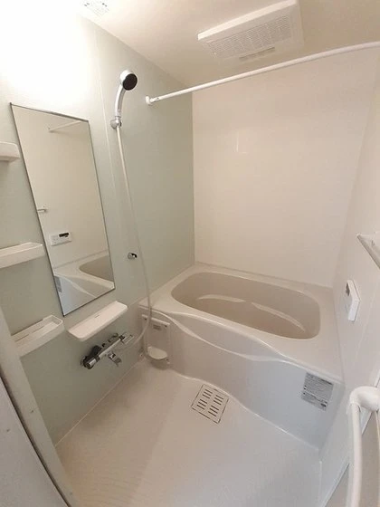 コリーヌ サンヨー