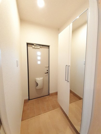 コリーヌ サンヨー