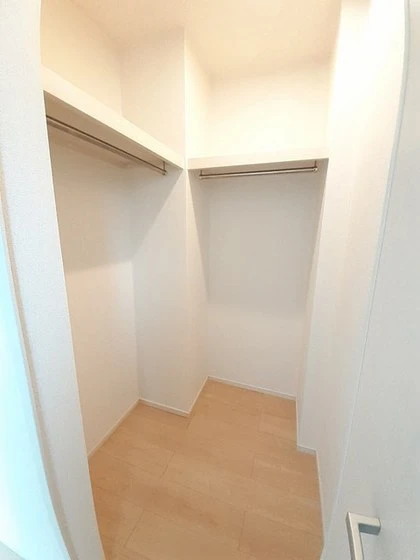 コリーヌ サンヨー