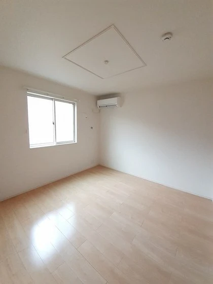 コリーヌ サンヨー