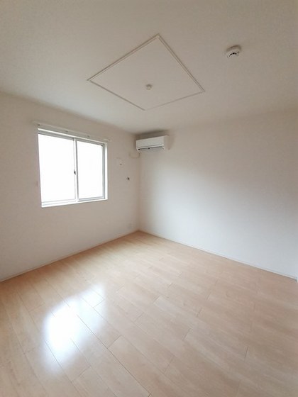 コリーヌ サンヨー