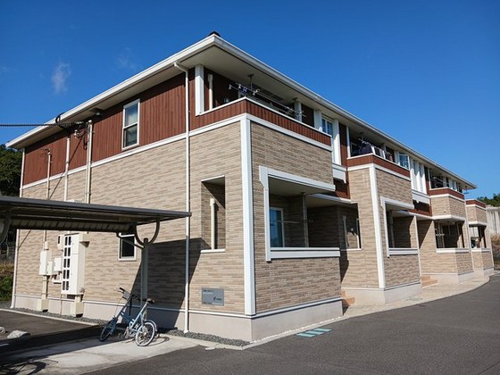 コリーヌ サンヨー