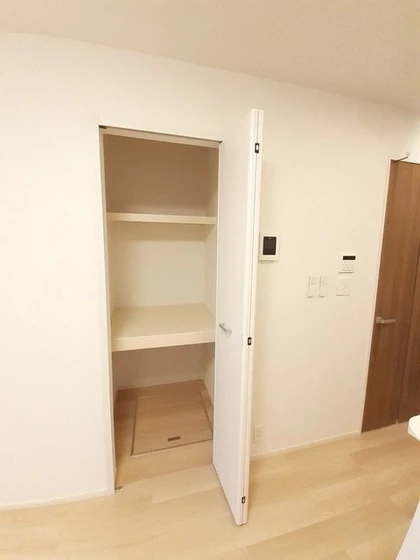 ニュー・エンブレムC