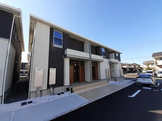 ニュー・エンブレムC