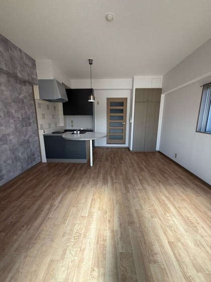 ドゥ・エ・クレア東雲