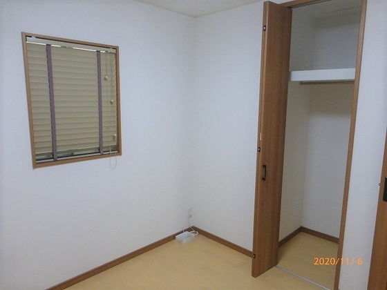 奉還町3丁目貸家