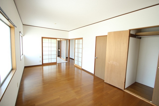 ロイヤルハウスみつみⅡ