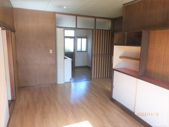 藤原光町1丁目貸家